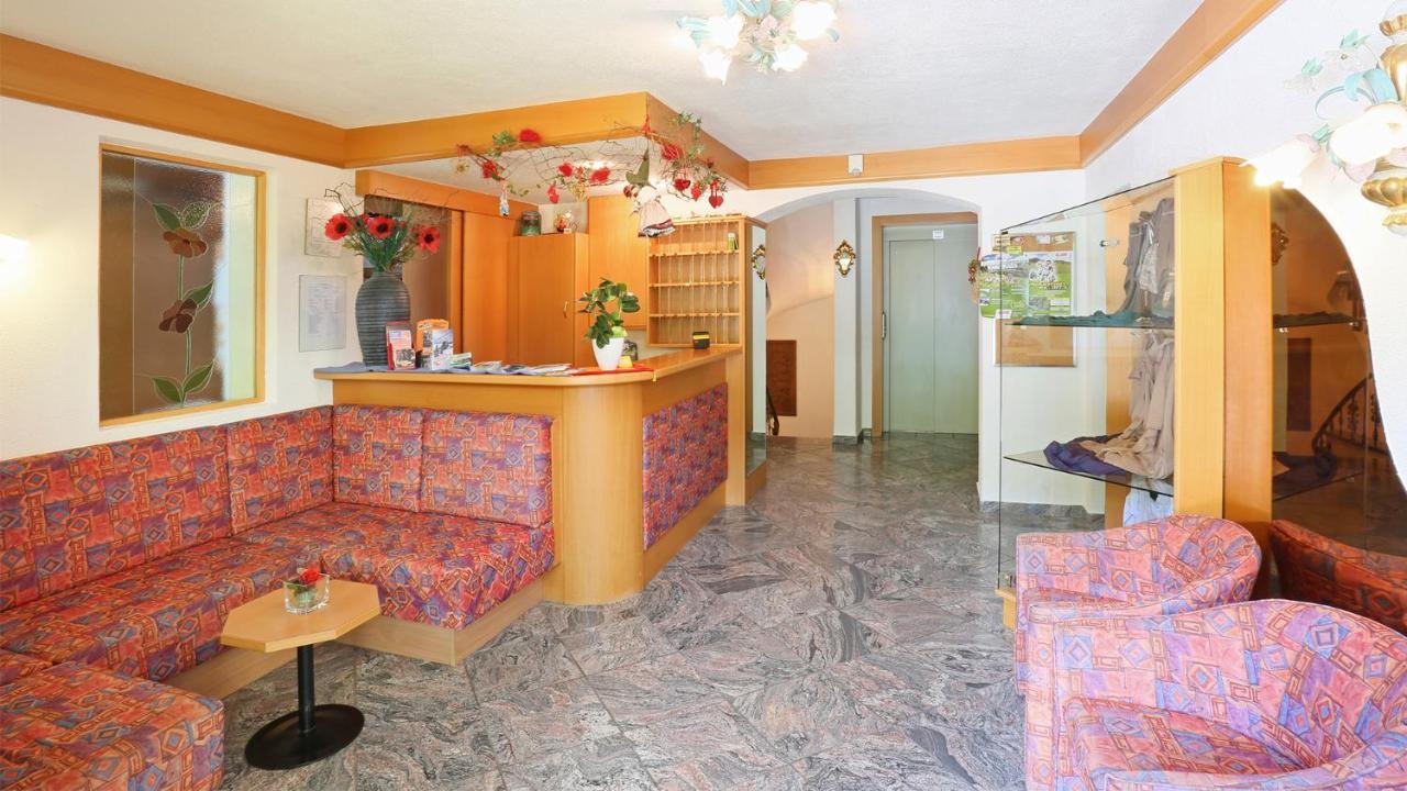 Pension Alpenhof B&B Colle Isarco Exterior photo